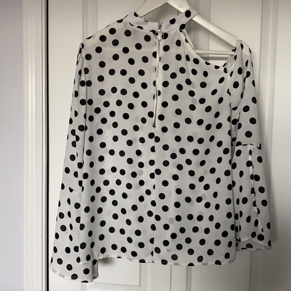 Allen Schwartz Cut out shoulder blouse - Picture 2 of 6